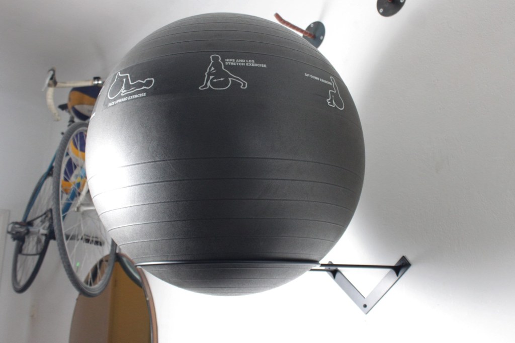 Picture of: XL Gymnastikball-Display Extra großer – Etsy
